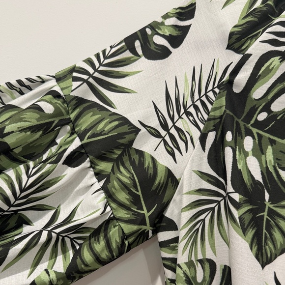Tropical Leaf Print Maxi Dress - Picture 2 of 6